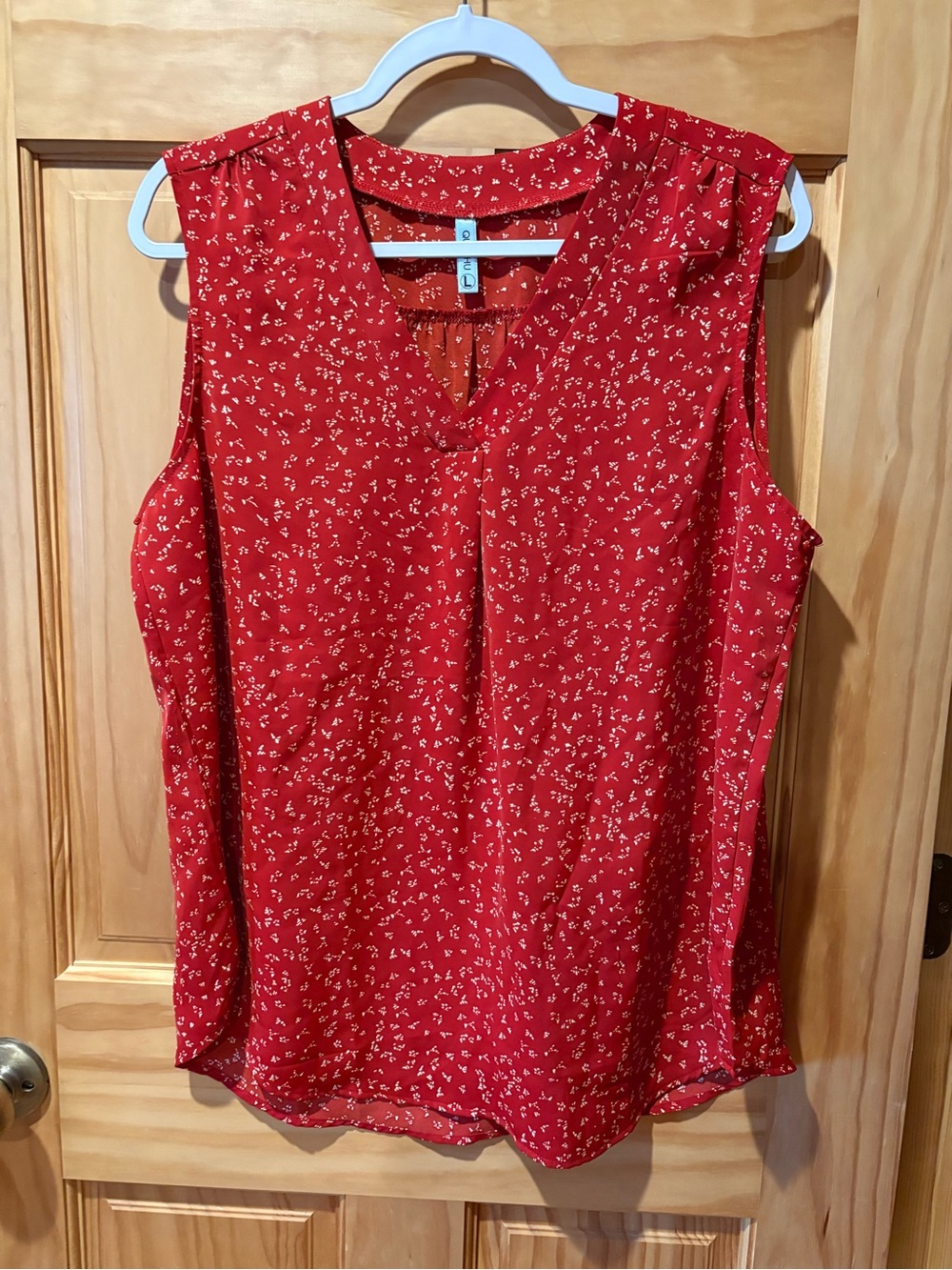 QUEZHU Women's Red Floral Chiffon Sleeveless Blouse size L